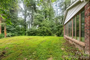 936 Toxaway Dr, Hendersonville, NC 28791 - Photo 21