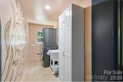 7008 Linda Lake Drive, Charlotte, NC 28215 - Photo 33