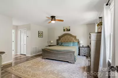 1171 37th Avenue Drive NE, Hickory, NC 28601 - Photo 9