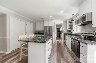 1171 37th Ave Dr NE, Hickory, NC 28601 - Photo 17