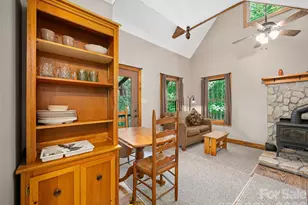 262 Little Pond Dr, Burnsville, NC 28714 - Photo 7