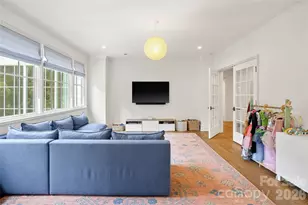 911 Colville Rd, Charlotte, NC 28207 - Photo 29