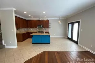 15313 Pahlmeyer Ln, Charlotte, NC 28277 - Photo 9