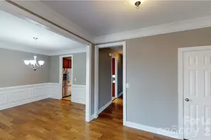 8517 Delamere Ln, Charlotte, NC 28269 - Photo 3