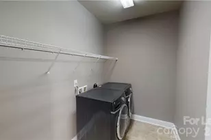 8517 Delamere Ln, Charlotte, NC 28269 - Photo 37