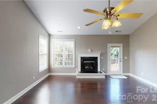 8517 Delamere Ln, Charlotte, NC 28269 - Photo 13
