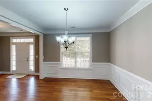 8517 Delamere Ln, Charlotte, NC 28269 - Photo 5