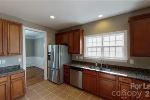 8517 Delamere Ln, Charlotte, NC 28269 - Photo 7