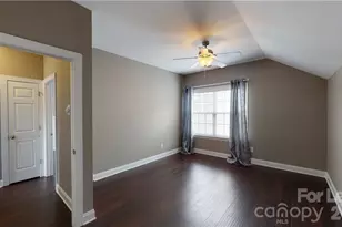 8517 Delamere Ln, Charlotte, NC 28269 - Photo 27
