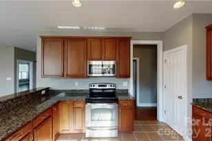 8517 Delamere Ln, Charlotte, NC 28269 - Photo 11