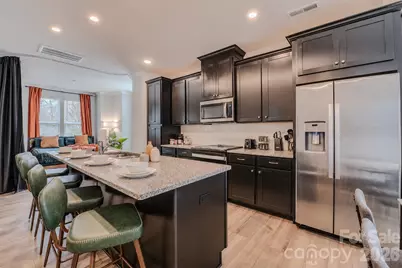 3023 Jolene Court, Charlotte, NC 28206 - Photo 3