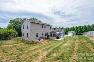5976 Gold Creek Estate Dr, Hickory, NC 28601 - Photo 11