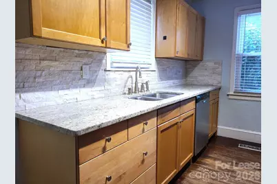4229 Hiddenbrook Drive, Charlotte, NC 28205 - Photo 5