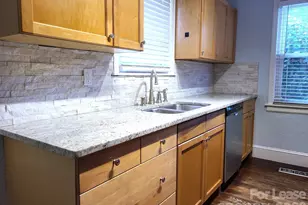 4229 Hiddenbrook Dr, Charlotte, NC 28205 - Photo 5