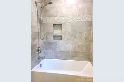 4229 Hiddenbrook Drive, Charlotte, NC 28205 - Photo 17