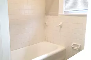 1623 Fountain View St, Charlotte, NC 28208 - Photo 7