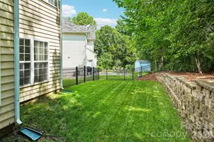 7809 Pinecroft Ct, Harrisburg, NC 28075 - Photo 41