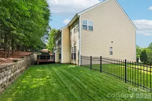 7809 Pinecroft Ct, Harrisburg, NC 28075 - Photo 43