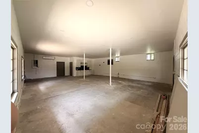 1295 N Main Avenue, Newton, NC 28658 - Photo 7