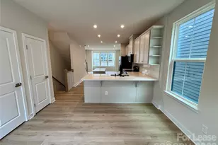 5021 Chinook Ln, Charlotte, NC 28217 - Photo 9