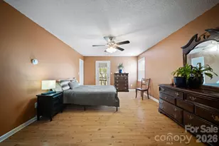 1040 Thorncrest Dr, Fletcher, NC 28732 - Photo 27