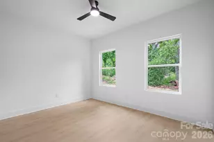 512 28th St SW, Hickory, NC 28602 - Photo 11