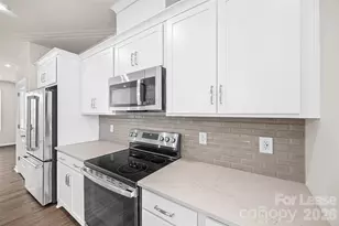 5640 Kingspan Dr, Charlotte, NC 28217 - Photo 9