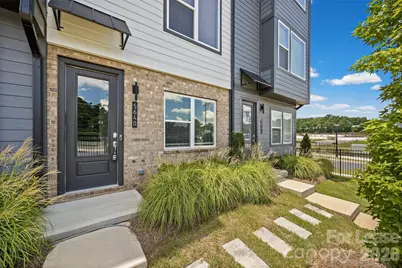 5640 Kingspan Drive, Charlotte, NC 28217 - Photo 3
