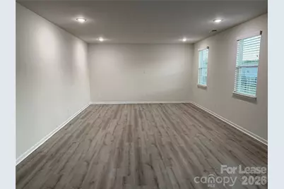 7024 Maple Run Circle, Charlotte, NC 28215 - Photo 9