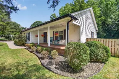 4124 Bridgewood Lane, Charlotte, NC 28226 - Photo 3