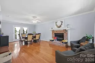 6421 Whitewater Dr, Charlotte, NC 28214 - Photo 5