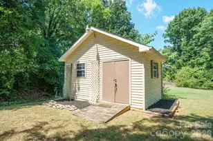 6421 Whitewater Dr, Charlotte, NC 28214 - Photo 27