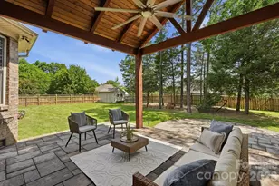 12308 Headquarters Farm Rd, Charlotte, NC 28262 - Photo 15