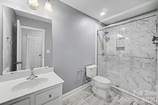 10327 Barrands Ln, Charlotte, NC 28278 - Photo 23