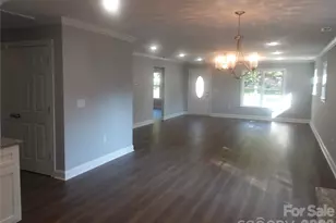 339 W 11th St, Oakboro, NC 28129 - Photo 7