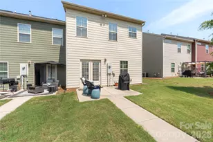 2023 Sage Park Dr, Charlotte, NC 28217 - Photo 37
