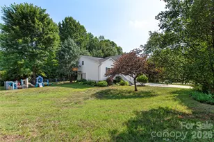 100 Carriage Hill Dr, Morganton, NC 28655 - Photo 3