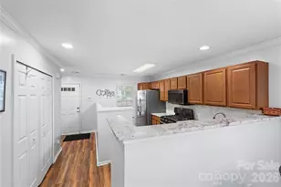 806 Rock Lake Glen, Fort Mill, SC 29715 - Photo 15
