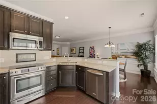 2433 Diplomat Ln, Charlotte, NC 28210 - Photo 11