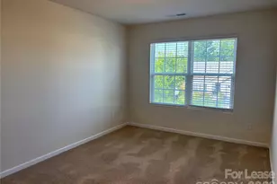 7617 Malden Park Dr, Charlotte, NC 28215 - Photo 23