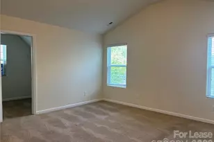 7617 Malden Park Dr, Charlotte, NC 28215 - Photo 15