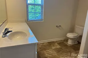 7617 Malden Park Dr, Charlotte, NC 28215 - Photo 19
