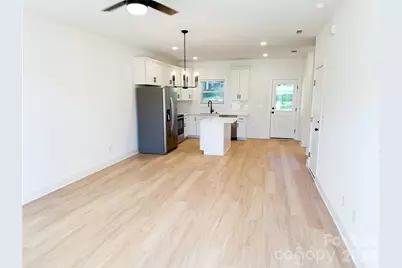 205 E Rice Street, Landis, NC 28088 - Photo 3