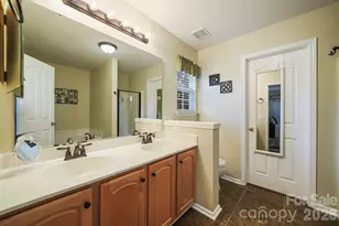 15926 Bubbling Branch Ln, Charlotte, NC 28273 - Photo 33
