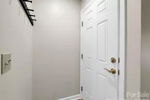 520 Courtwood Ln, Hendersonville, NC 28739 - Photo 3