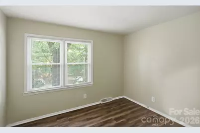 6805 Deanwood Place, Charlotte, NC 28217 - Photo 13