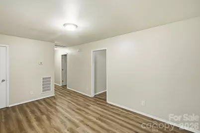 6805 Deanwood Place, Charlotte, NC 28217 - Photo 9