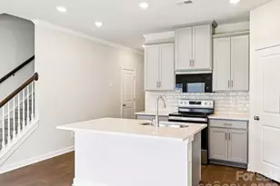 9020 Foggy Brook Loop, Charlotte, NC 28216 - Photo 7
