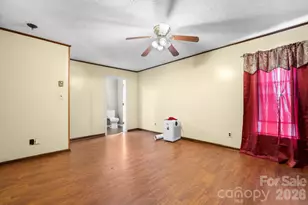 828 Manchester St SW, Lenoir, NC 28645 - Photo 7