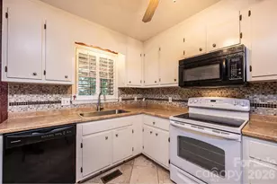185 Hickman Ave, Hudson, NC 28638 - Photo 13